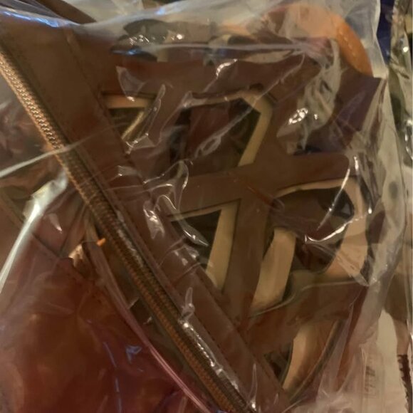 ladies size XL 12/14 Wonder Woman Bronze Warrior Costume with Roman Sandals - Picture 9 of 9